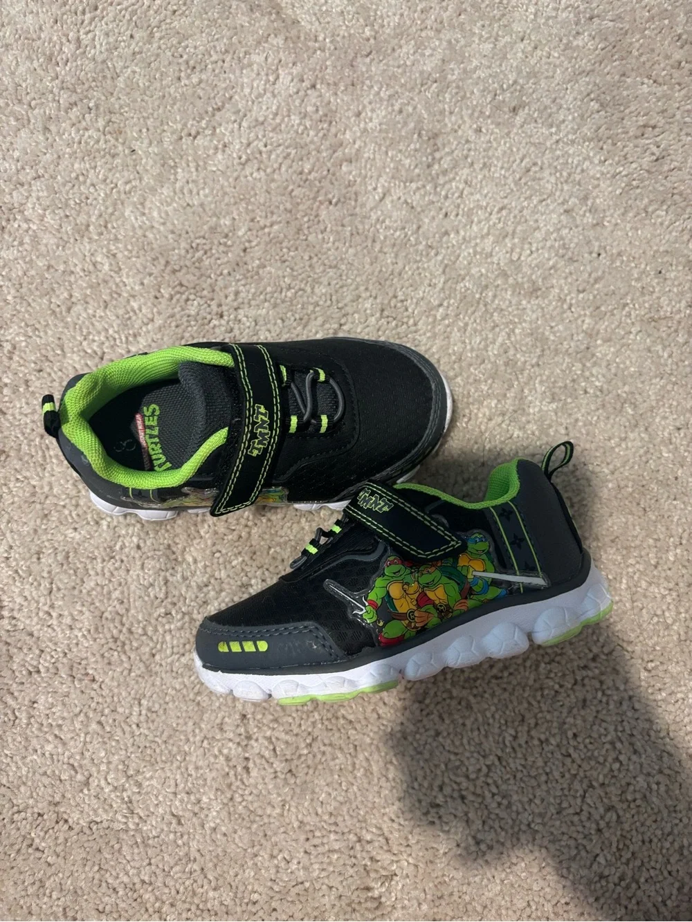 Kids' Black & Green Teenage Mutant Ninja Turtles Light-Up Sneakers